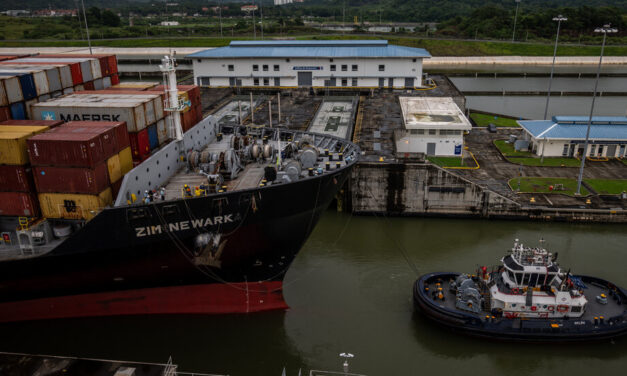 Panamá no cobrará a Estados Unidos el cruce de barcos en el Canal