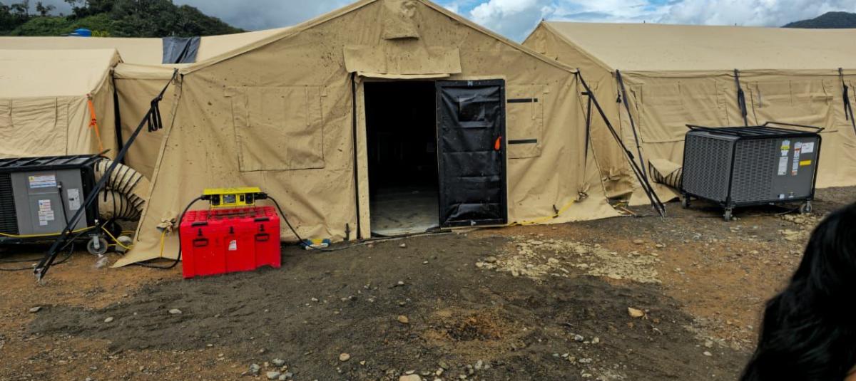 Disidencias lanzan explosivos contra hospital de Campaña instalado en Colombia