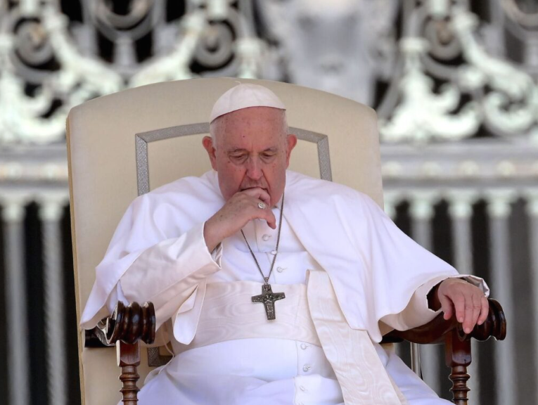 ¿Podría renunciar el papa Francisco por su estado de salud?