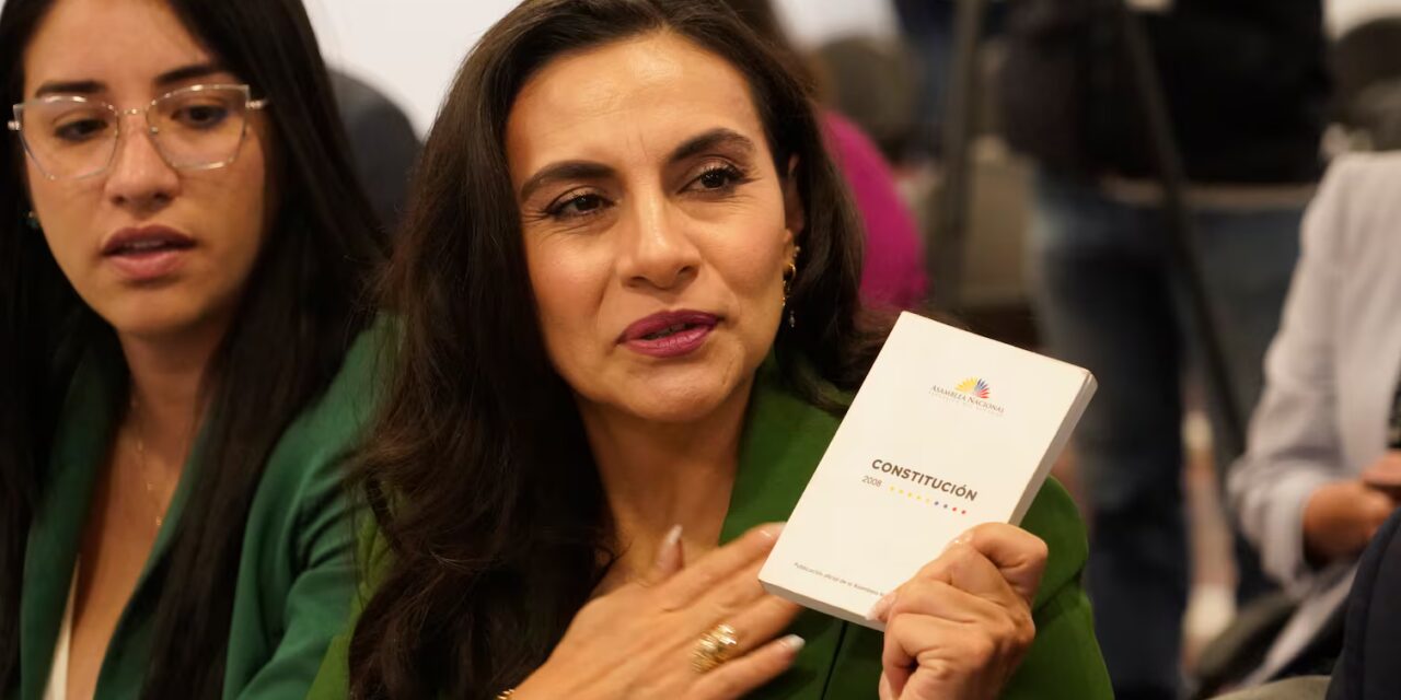 Noboa bloquea a su vicepresidenta ¿Por qué?