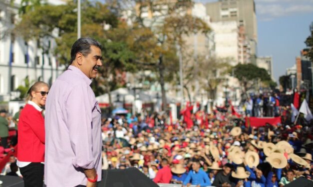 Maduro dice que no existe amenaza que lo intimide 