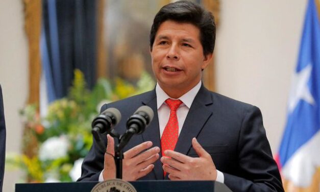 Expresidente de Perú detenido se declara en huelga de hambre