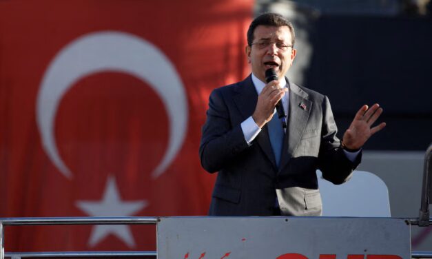 ¿Quién era el alcalde que encarceló el presidente de Turquía?