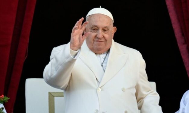 Papa Francisco sufrió dos crisis respiratorias