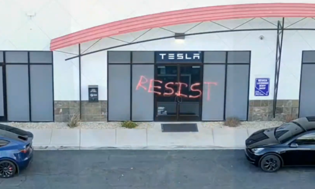 Actos vandálicos contra Tesla en EE.UU y Canadá