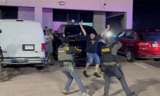 100 migrantes fueron detenidos en megaoperativo realizado en Colorado, EE. UU.