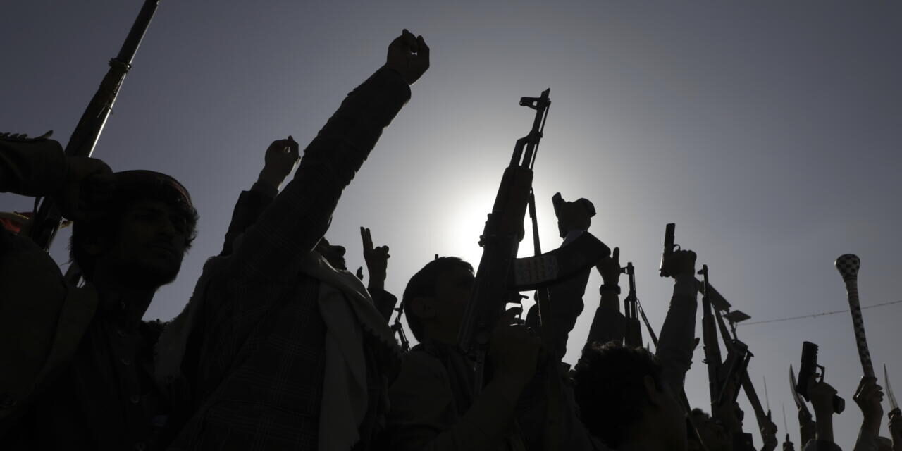 India y Pakistán toman medidas extremas y crecen las amenazas de una acción militar