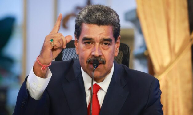 Maduro, calificó de «crimen» la separación de una niña de dos años de su madre durante su deportación