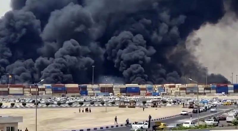 Irán logra apagar incendio en el puerto tras la explosión que dejó más de 70 muertos