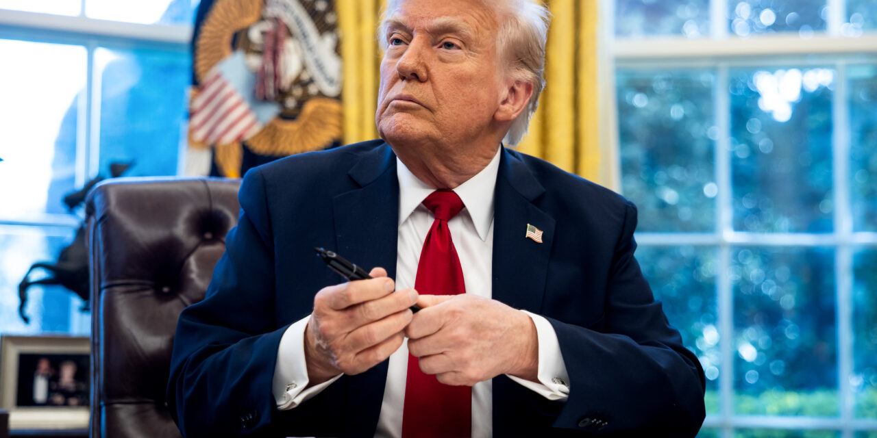 ¿Por qué Trump exige que barcos de EEUU tengan tránsito libre por canales de Panamá y Suez?