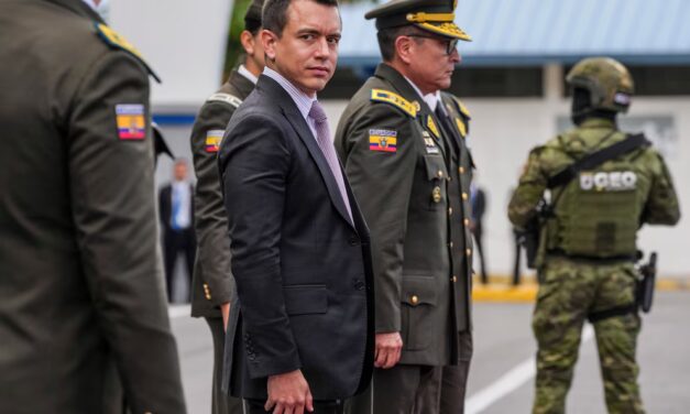 Ecuador entra en alerta máxima ante amenazas de magnicidio y ataques coordinados