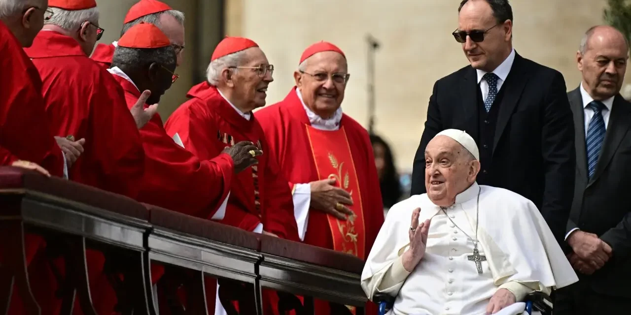 Cónclave para elegir sucesor de Francisco pierde a dos cardenales