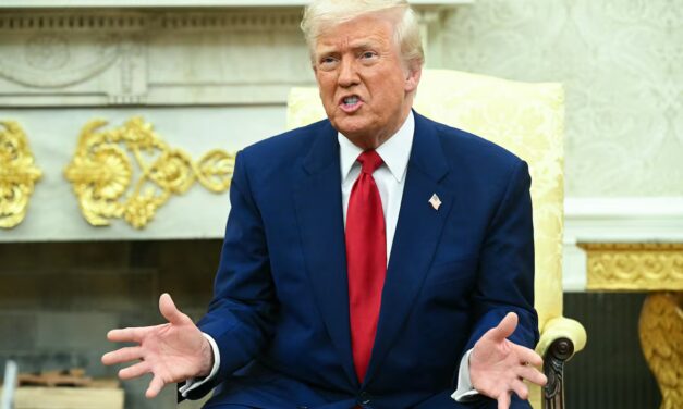 Trump arremete contra China por rechazar aviones de Boeing