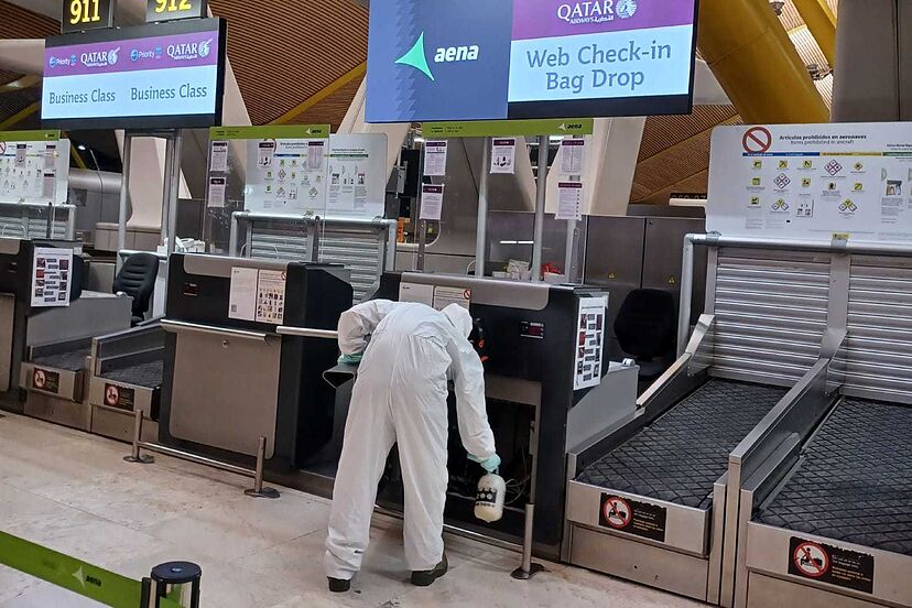 Chinches, garrapatas y cucarachas en aeropuerto de Madrid
