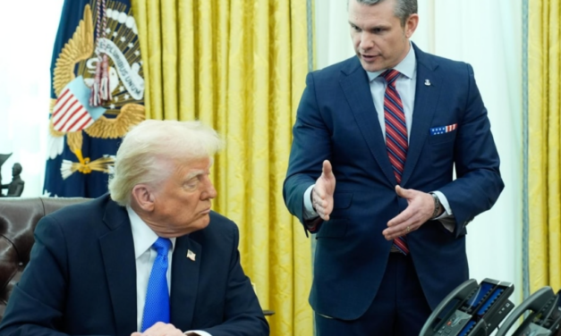 Trump reestructura su equipo de seguridad tras el escándalo por los chats con planes de guerra