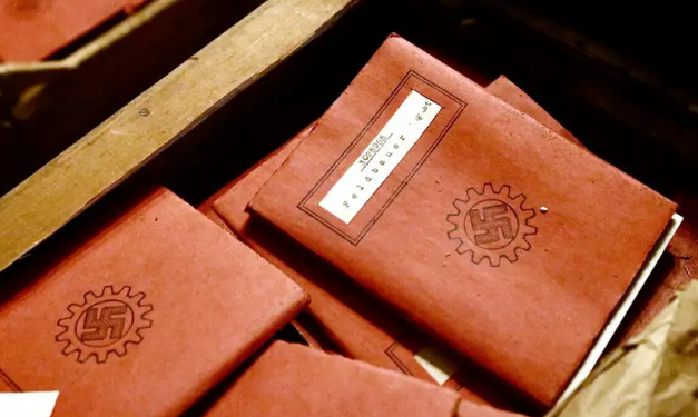 Encuentran documentos nazis en los archivos de la Corte Suprema de Argentina