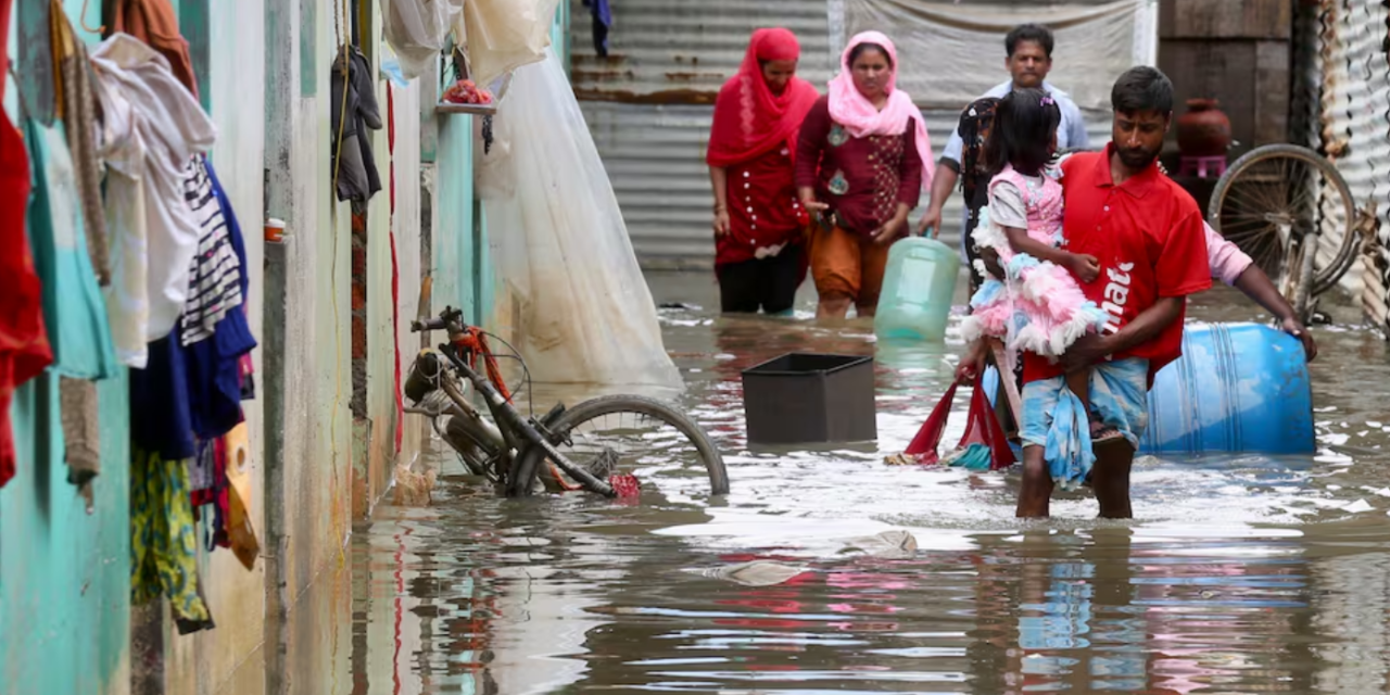 Las lluvias torrenciales han causado inundaciones en varios sectores de la capital tecnológica de India