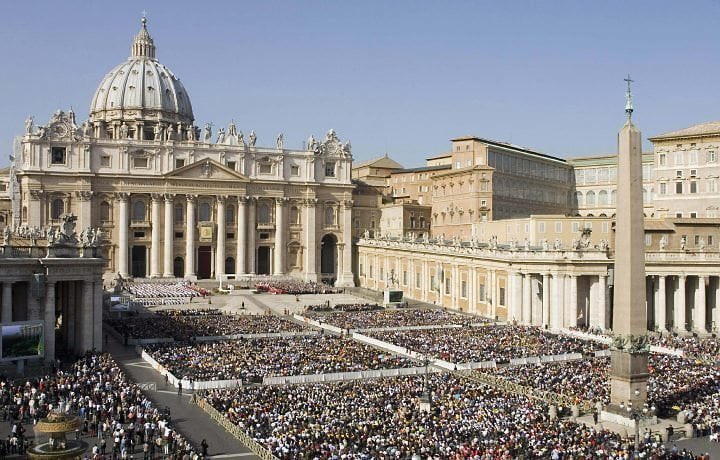 El Vaticano desactivará red de cobertura de telefonía móvil para elegir al nuevo Papa
