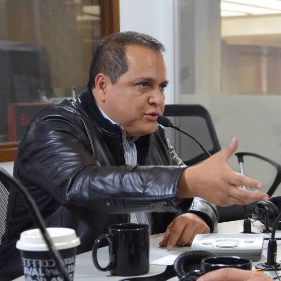 Asesinan a exdiputado en un centro comercial de México
