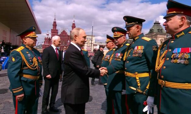 Rusia conmemora el Día de la Victoria con un desfile militar en Moscú