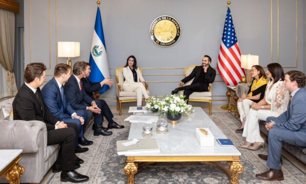 Congresistas de Estados Unidos visitan El Salvador