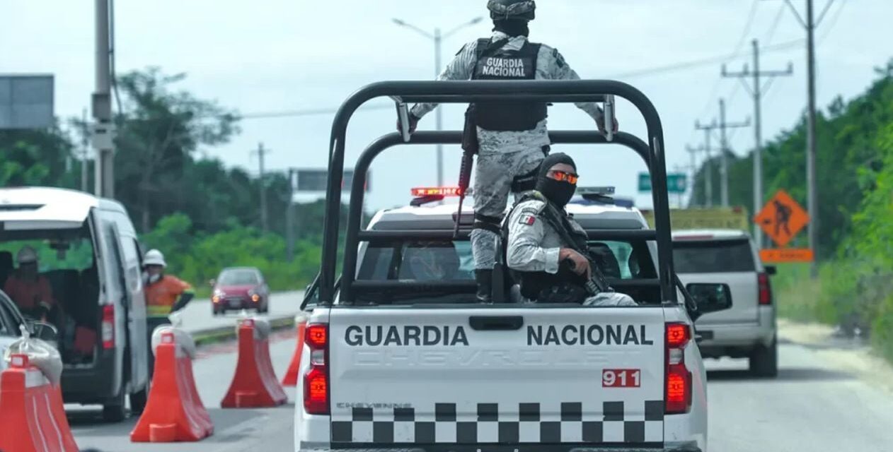 Once elementos de la Guardia Nacional fueron detenidos por robar combustible en Guanajuato, México