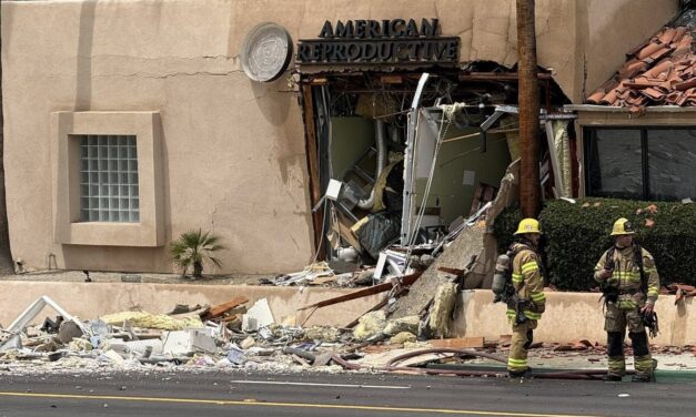 Una bomba explotó afuera de una clínica de fertilidad en Palm Springs, California, EE.UU.