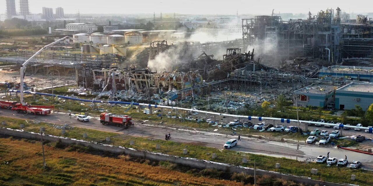 Enorme explosión en planta química en China deja 5 muertos