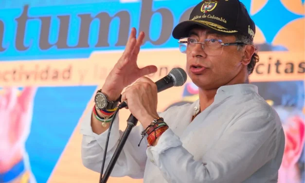 Petro hace un llamado a la movilización tras rechazo a consulta ciudadana en el Senado