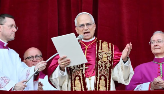Sobrevivientes de abuso por sacerdotes acusan al papa León XIV de encubrir casos en Perú