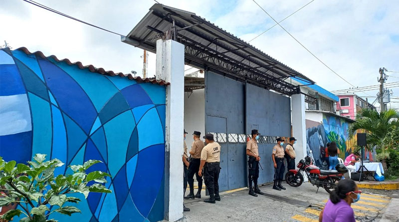 Exalcaldesa de El Salvador acusada de corrupción podría ser condenada hasta a 18 años en prisión