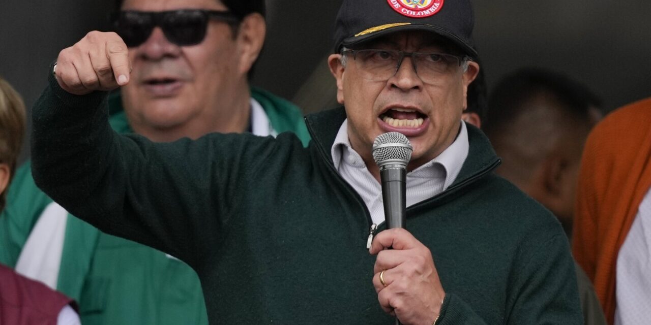 Petro denuncia complot para tumbar su gobierno