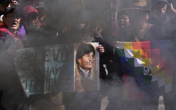 20 detenidos y tres policías heridos tras protestas por la candidatura de Evo Morales en Bolivia