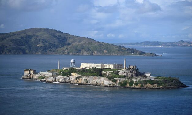 Trump quiere reabrir y reconstruir Alcatraz