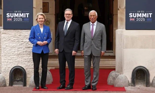 Reino Unido firma acuerdo histórico con la Unión Europea