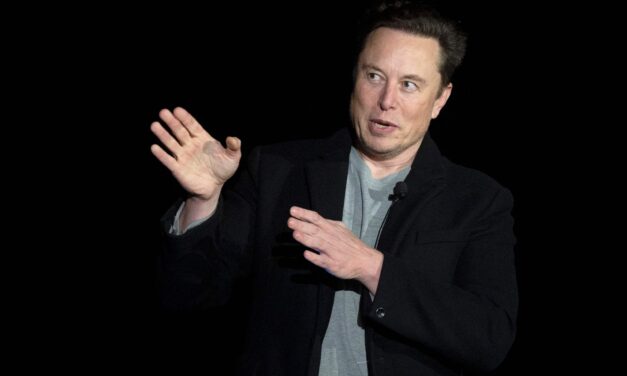 Rusia ofrece asilo al magnate Elon Musk
