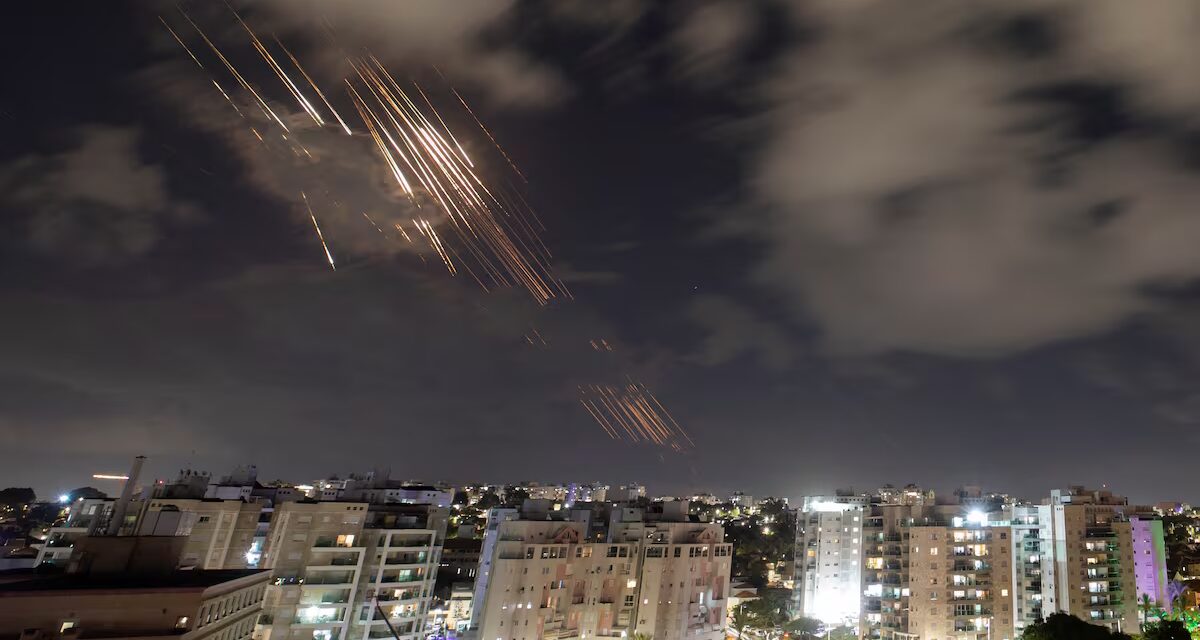 Israel ataca a Irán y declara estado de emergencia
