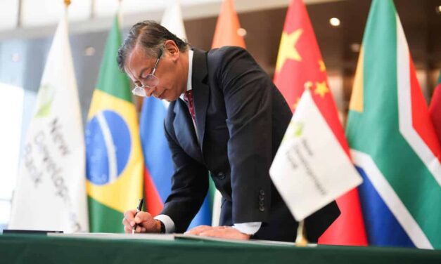 Colombia oficializa su adhesión al Banco de los BRICS