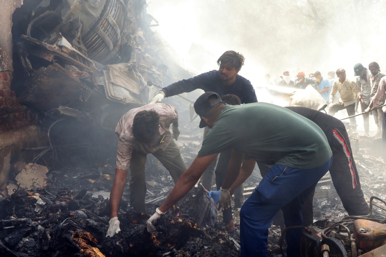 Tragedia Aérea en India: Avión de Air India se estrella