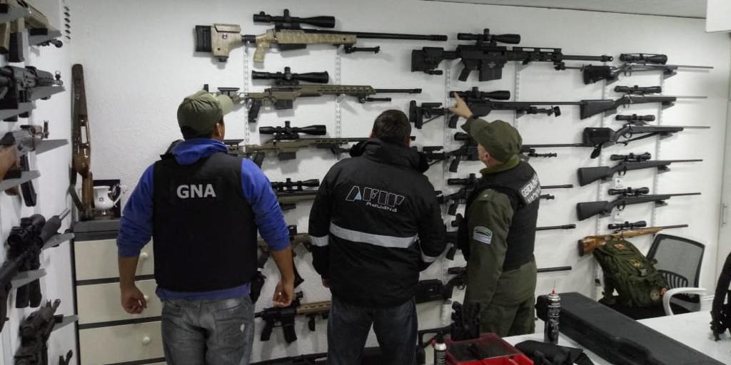 Argentina autoriza a civiles compra de armas semiautomáticas y de asalto