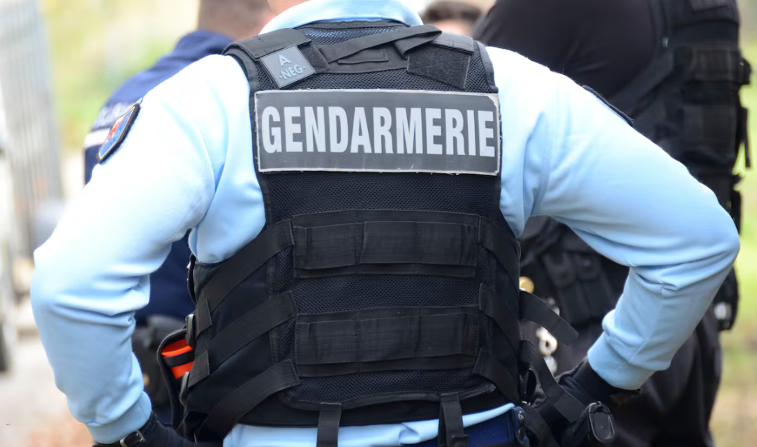 Estudiante de 14 años mata a una vigilante escolar en Francia