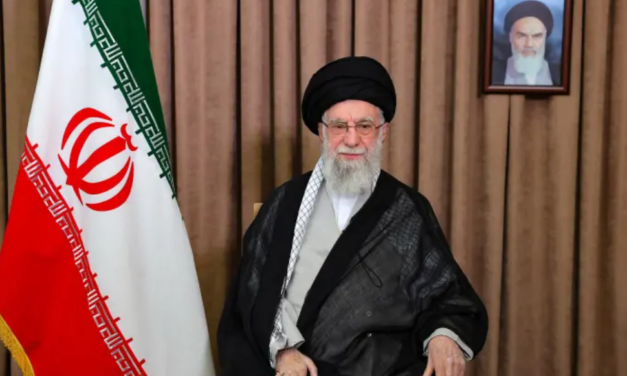¿Quién es el Ayatolá Ali Jamenei?