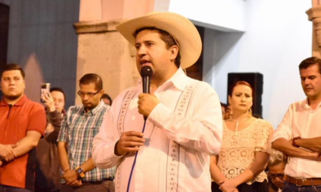 Alcalde mexicano comparte video de sicarios entrenando en un campo de adiestramiento