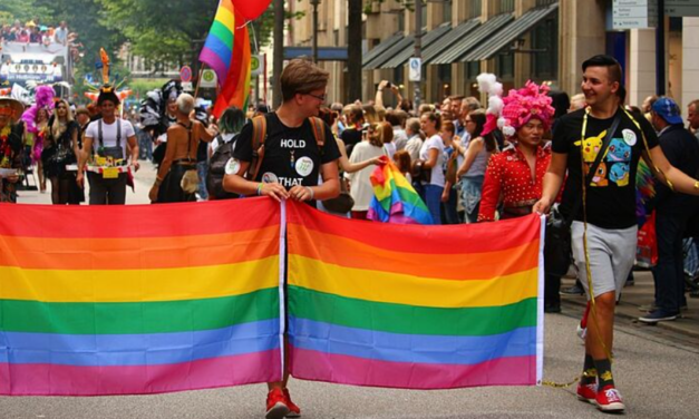 Marchas del Orgullo toman las calles en varias ciudades del mundo