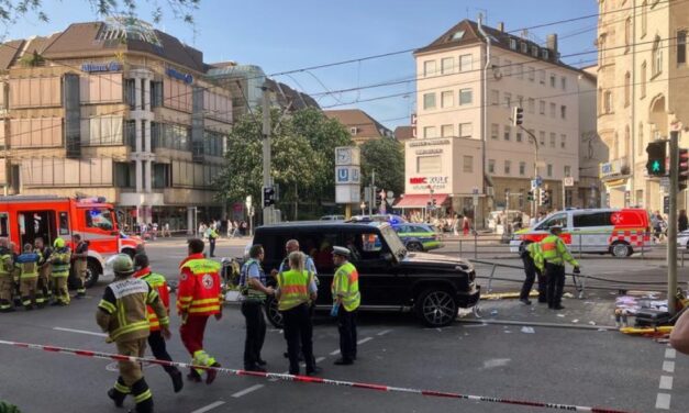 Conductor embistió a varias personas en la ciudad alemana de Passau