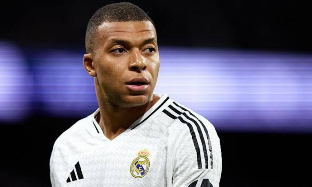 Mbappé está internado por un cuadro de gastroenteritis aguda en Miami