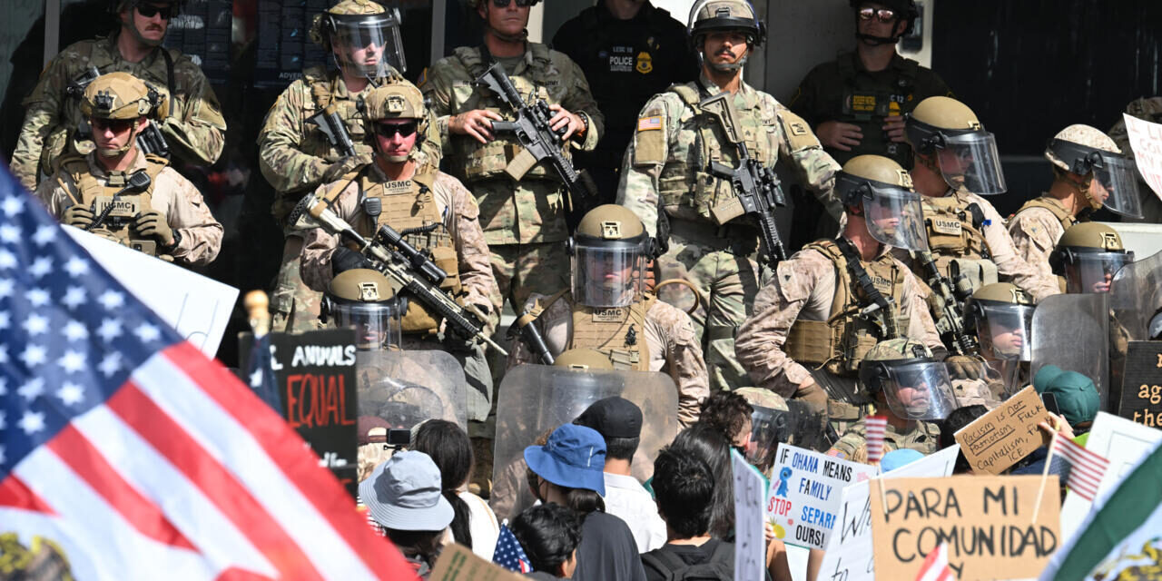 Corte autoriza al gobierno que mantenga la Guardia Nacional en Los Ángeles, EE.UU.