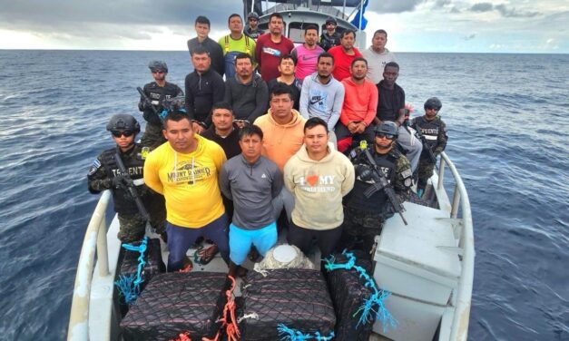 Histórico golpe al narco: incautan más de 6 toneladas de cocaína en altamar en El Salvador.