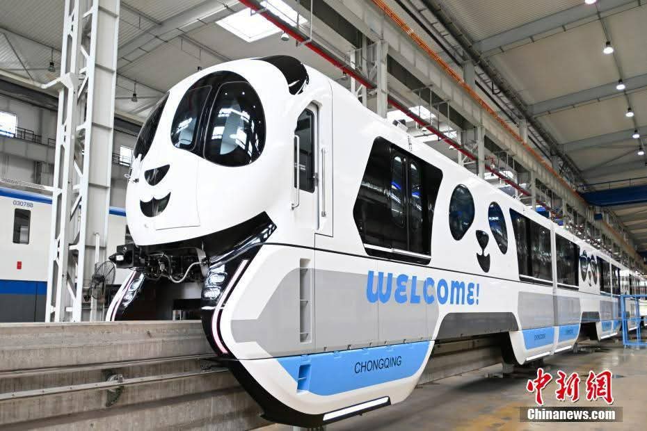 China presenta el primer tren Panda