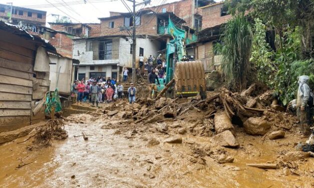 Ocho personas murieron en un deslizamiento de tierra en Medellín, Colombia